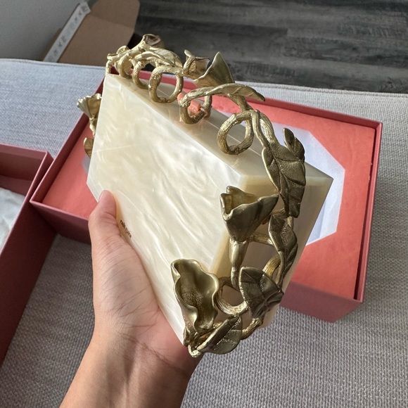 Cult Gaia Clutch BRAND NEW - Picture 5 of 10